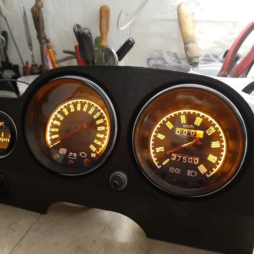 Приборка ВАЗ 2103