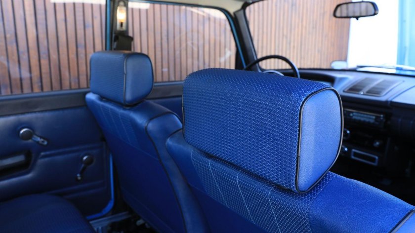 ИЖ 2125 Комби 1988 синий салон