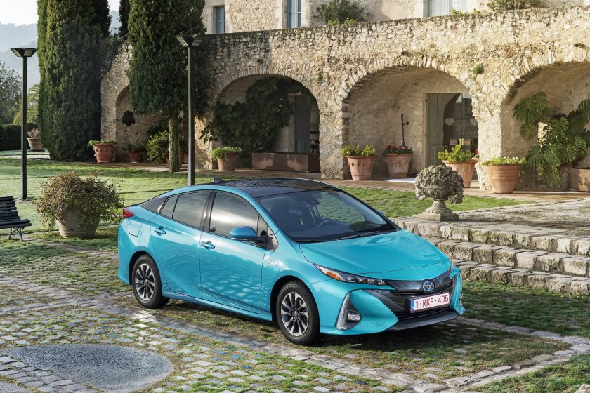Toyota Prius PHV 2020