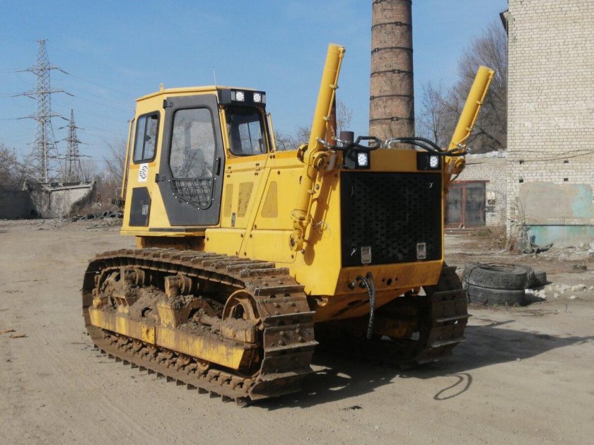 Бульдозер т10