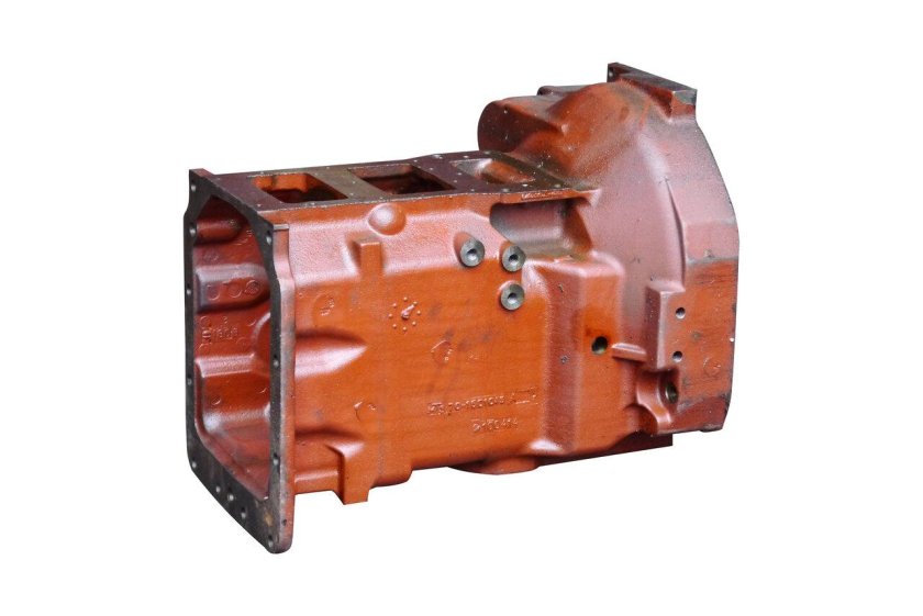 Корпус сцепления МТЗ 80,82 (под стартер) / 70-1601015