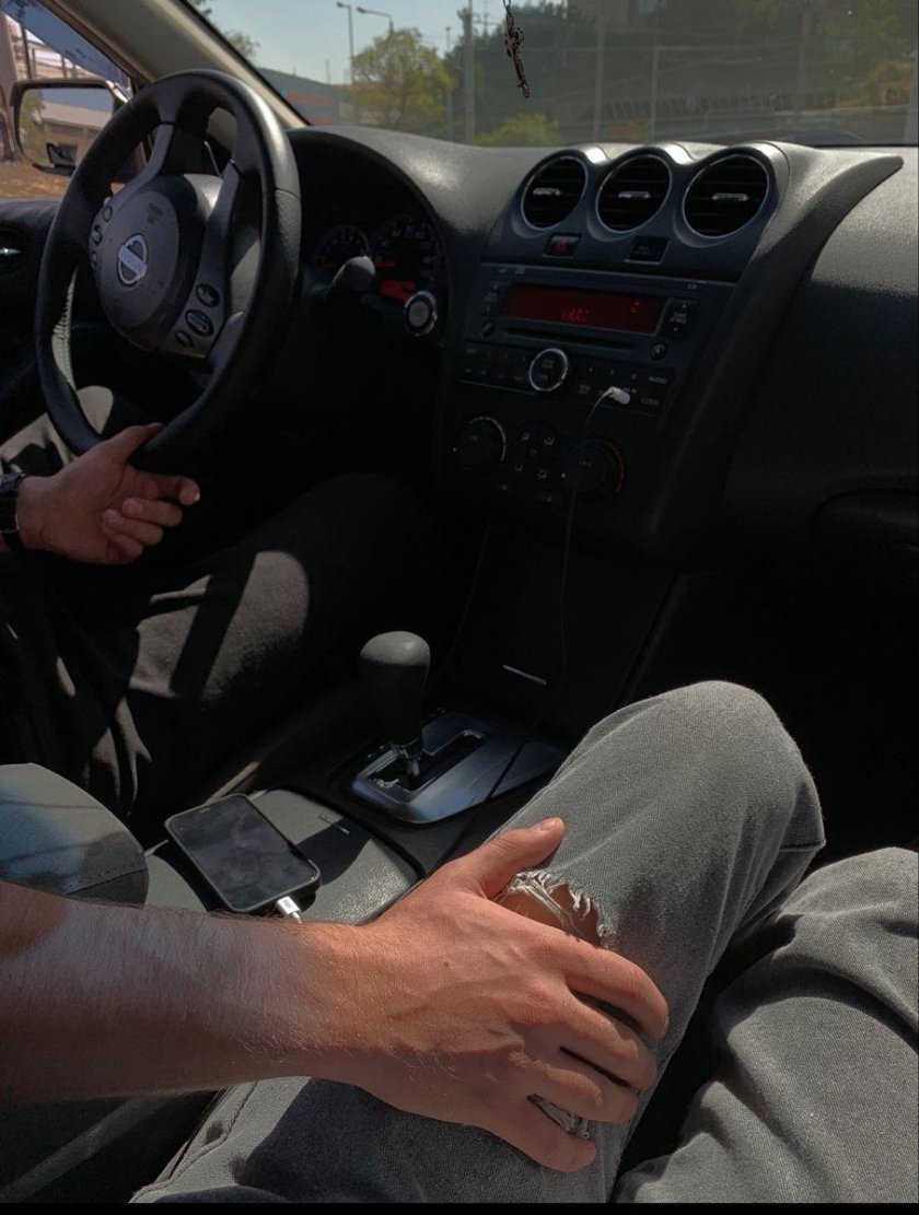 Селфи в машине мужчина