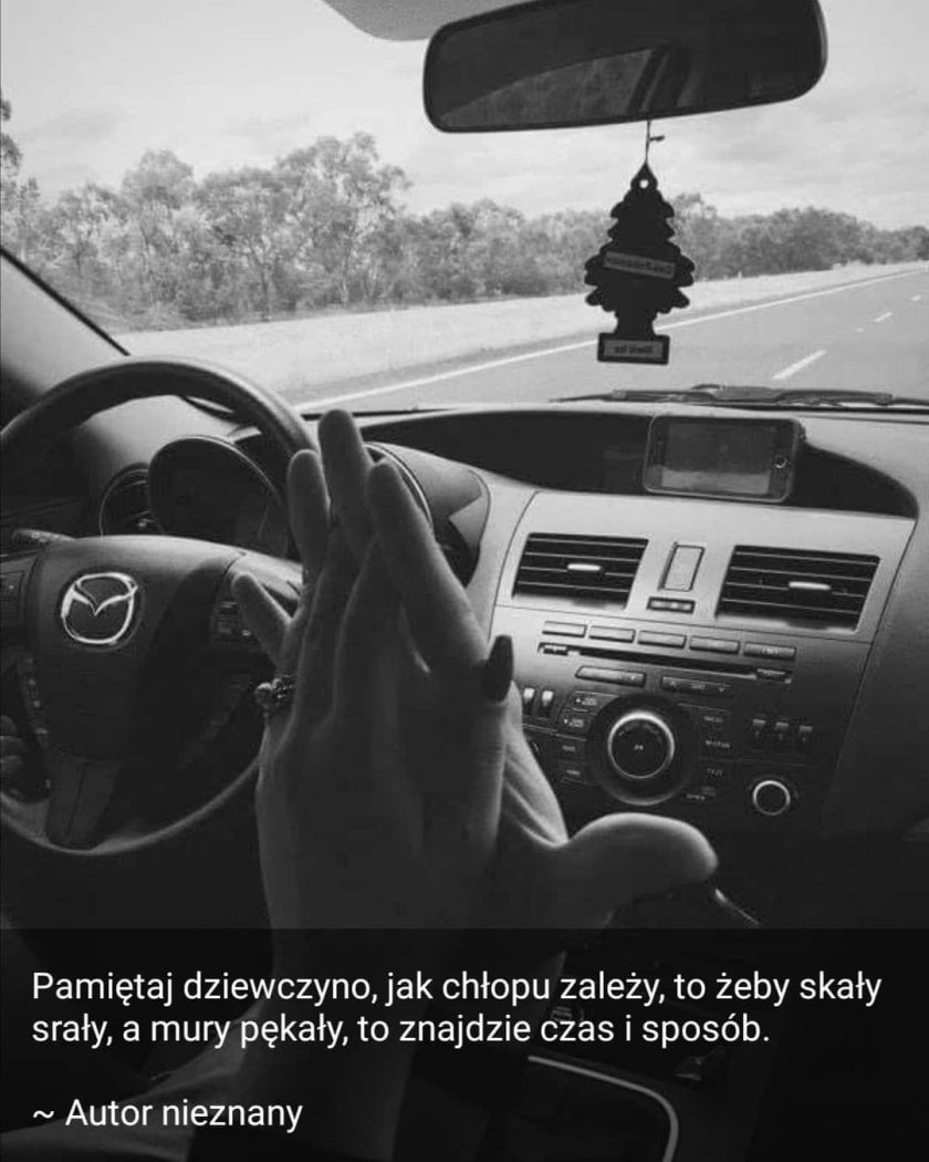 Влюбленные в машине