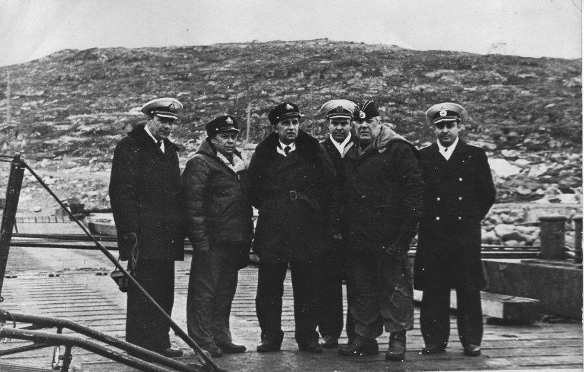 Вице Адмирал Устьянцев