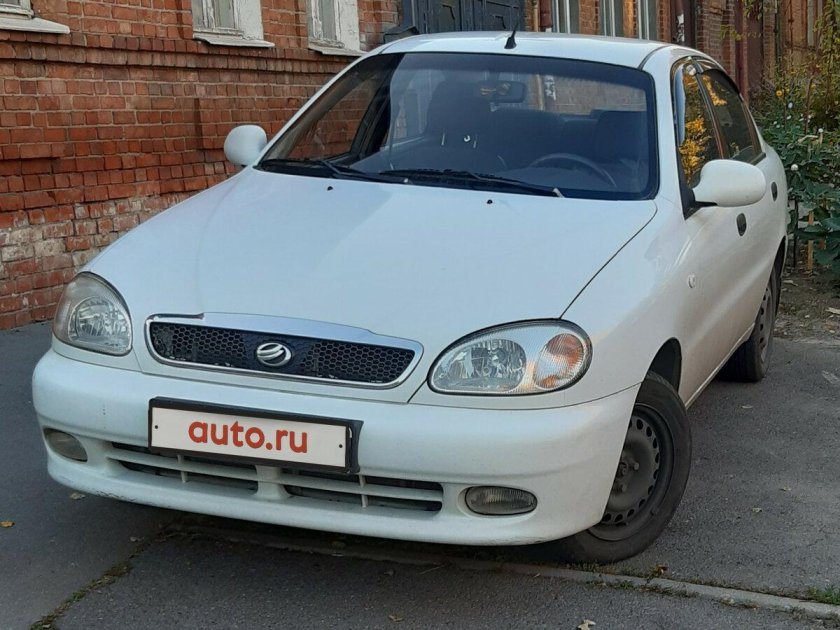 ЗАЗ шанс белый