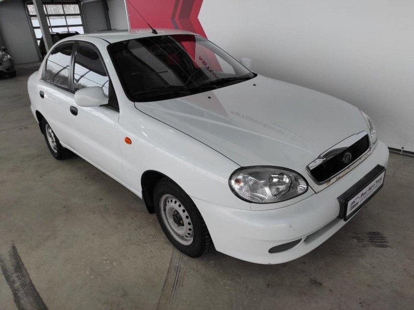 ЗАЗ шанс 1.3 белый