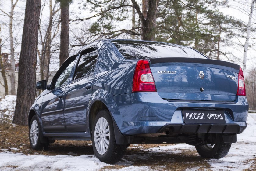 Задний бампер Логан 1