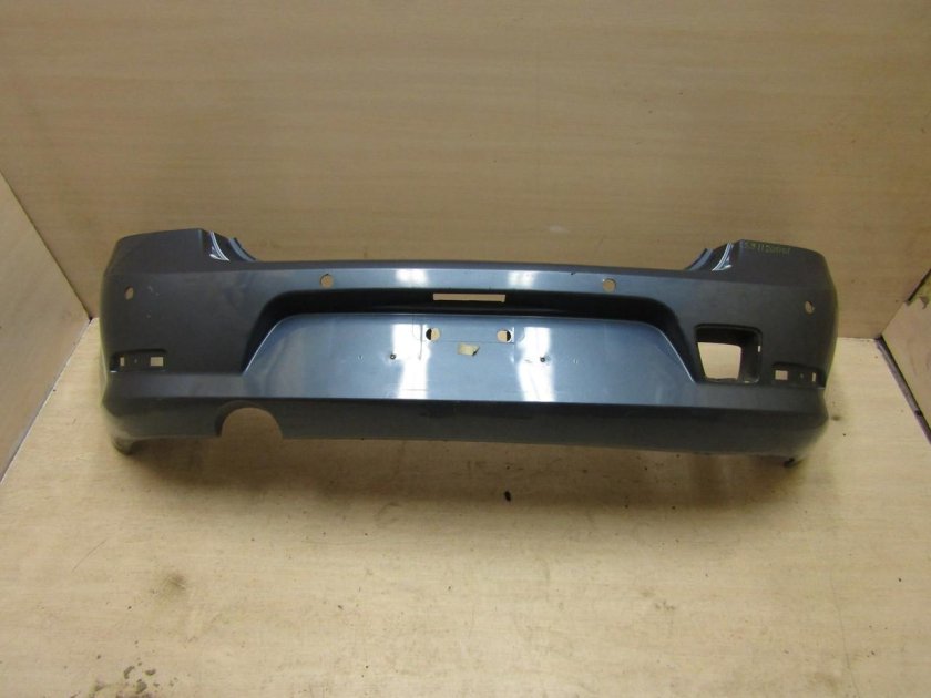 Задний бампер Рено Логан 2010 года