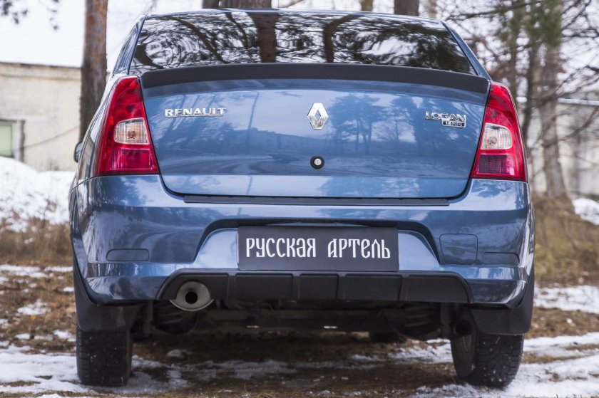 Бампер Рено Логан 1 2010