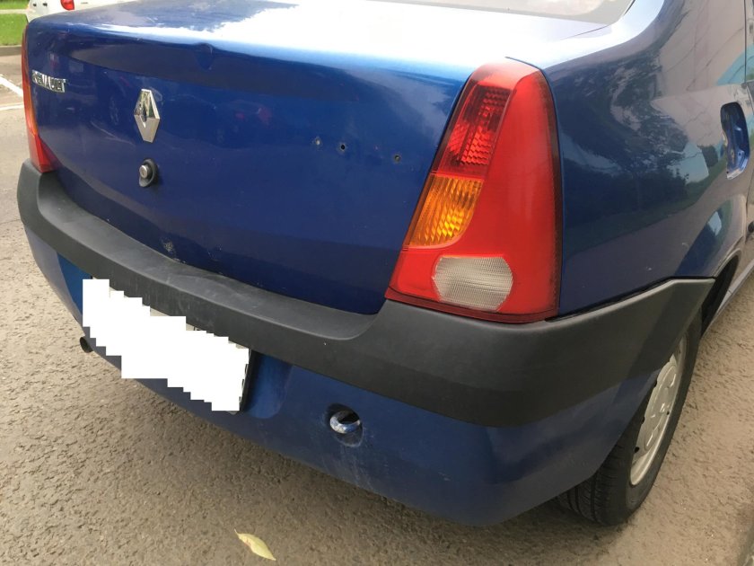 Задний бампер Рено Логан 1