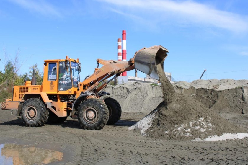 Колесный погрузчик п465