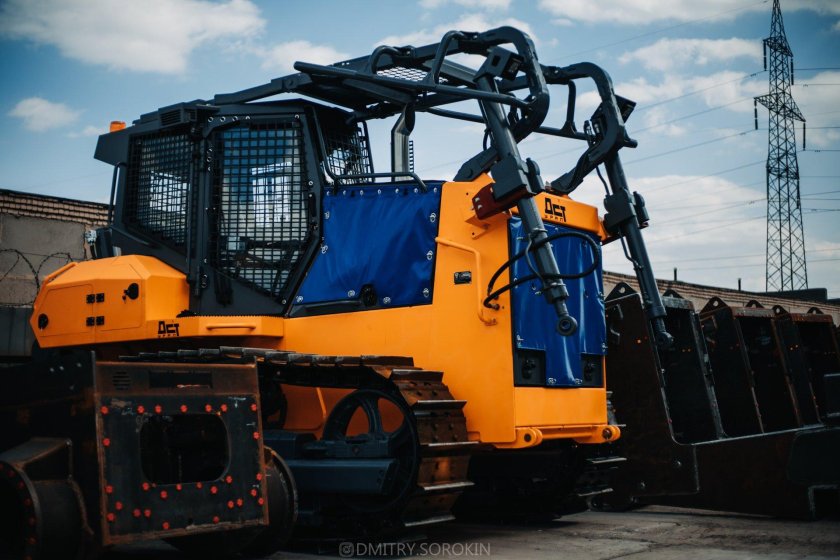 Бульдозер ДСТ