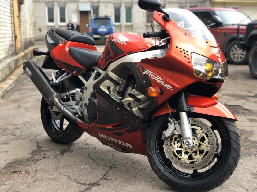 Honda CBR 919 RR Fireblade