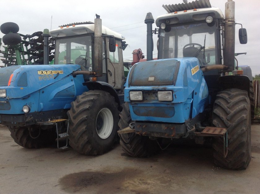 Трактор ХТЗ-17221