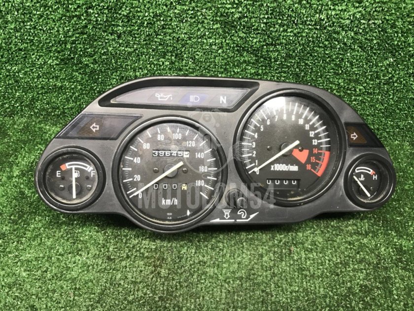 Приборная панель ZZR 400