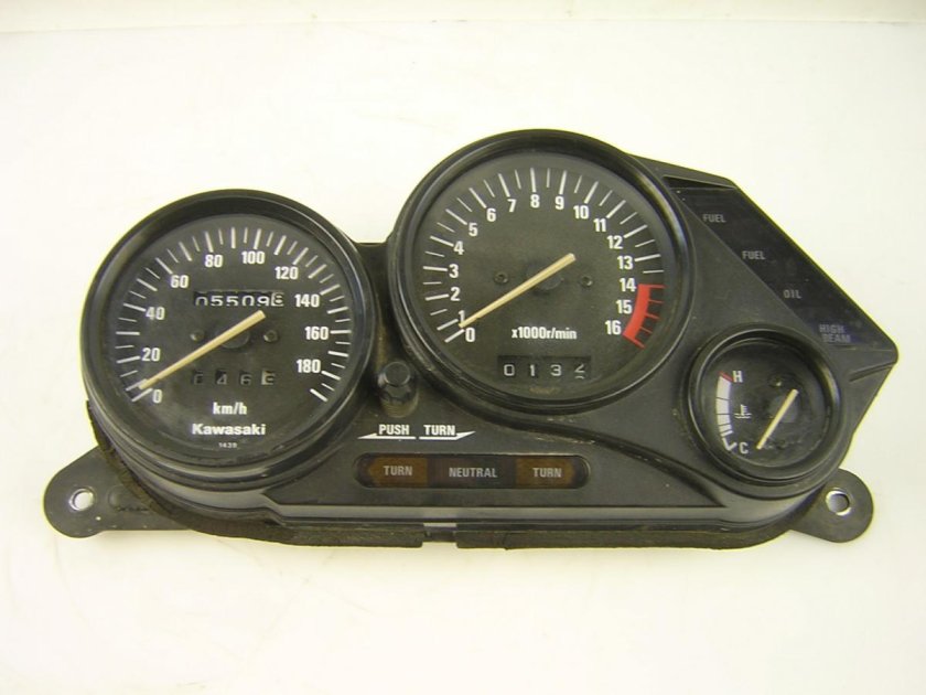 Kawasaki ZZR 400 приборка