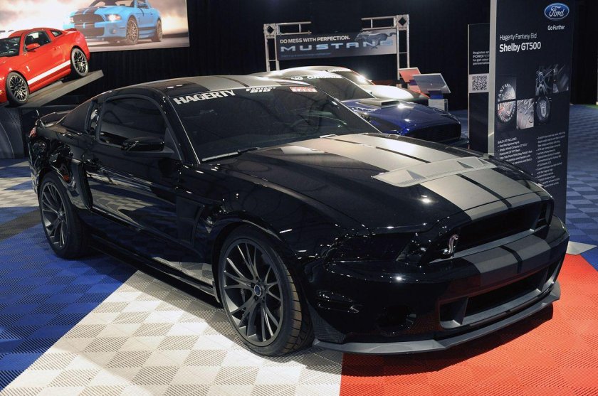 Ford Mustang gt 500 Shelby черный