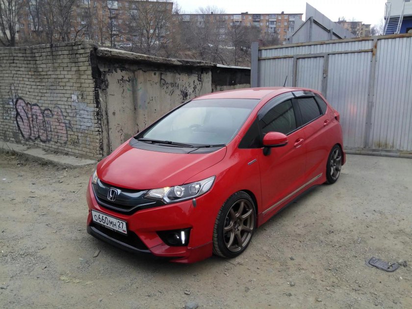 Honda Fit gk3 r16