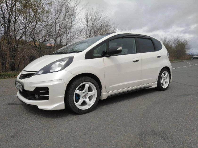 Хонда фит литье на 15