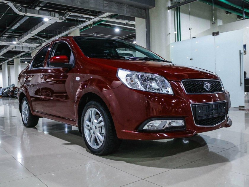 Равон Нексия 3