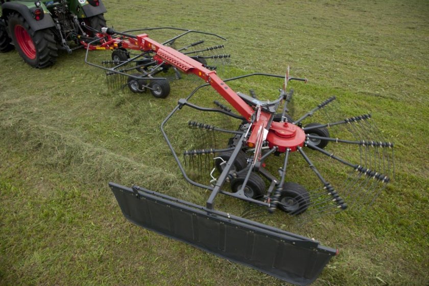 Грабли валкообразователь 2-х роторный z2-840