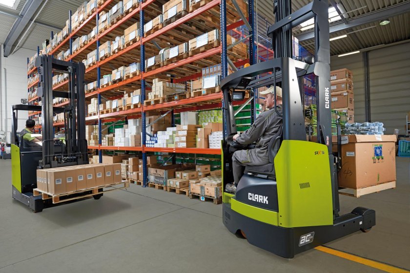 Водитель погрузчика (штабелера/ричтрака)