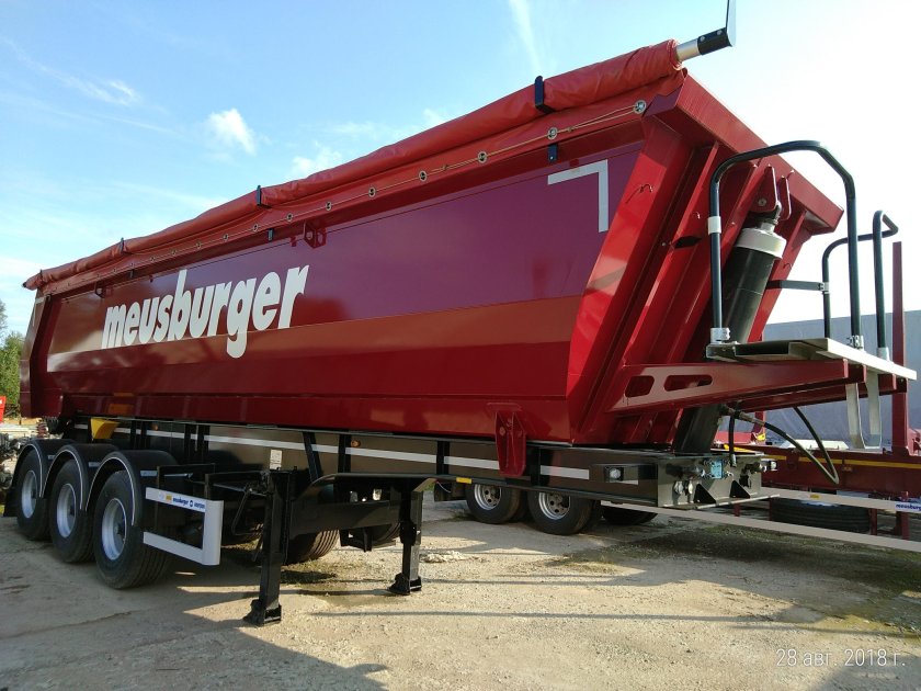 Самосвальный полуприцеп Новтрак