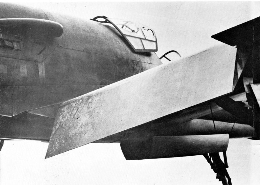 BM 335 самолет