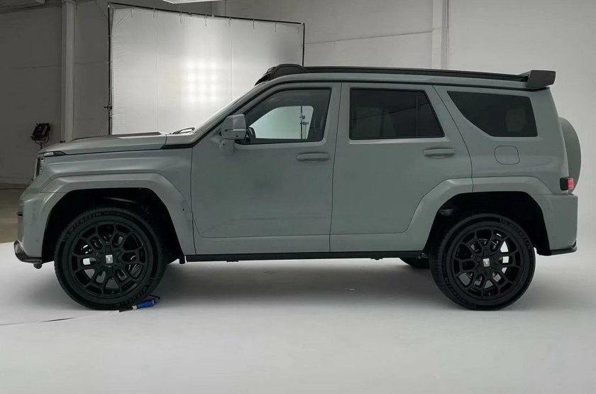 Внедорожник Tank 700 hi4-t