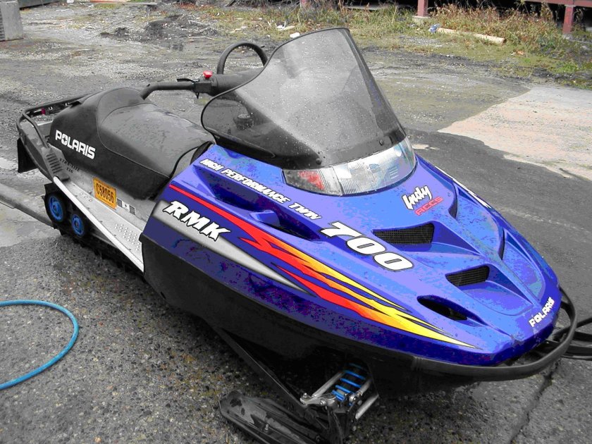 Polaris Indy Ultra Touring 700