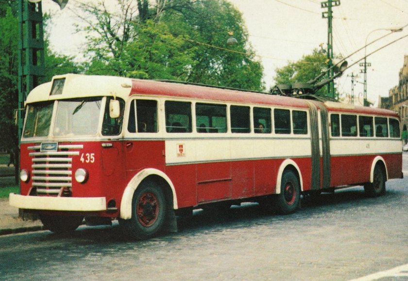 Ikarus 60t