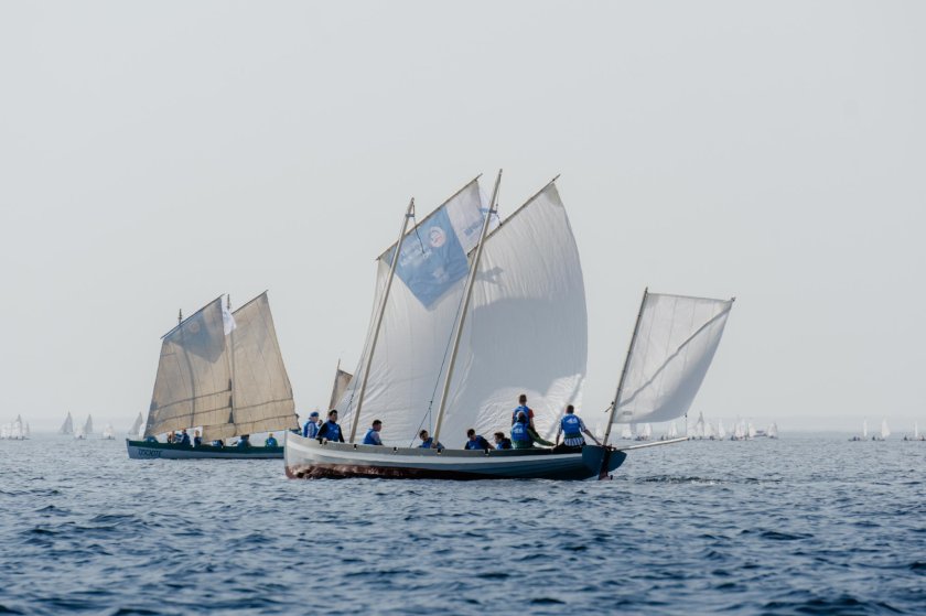 Барка Джонка рикша пакетбот ял