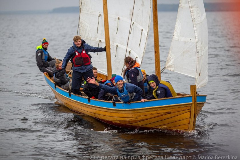 Парусный Вельбот