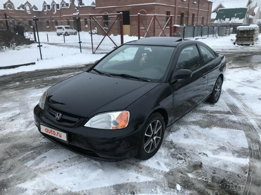 Honda Civic Coupe (7g)