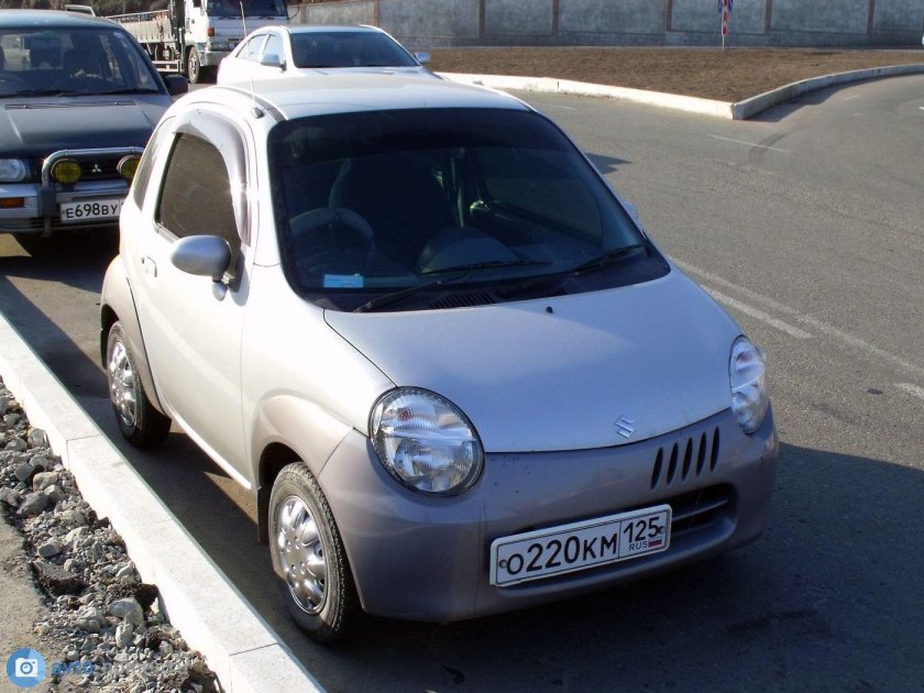 Судзуки Твин