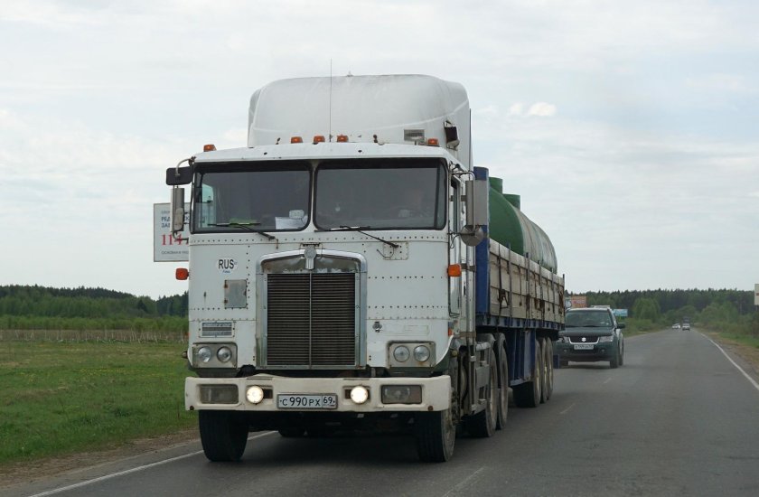 Kenworth k100 e в России