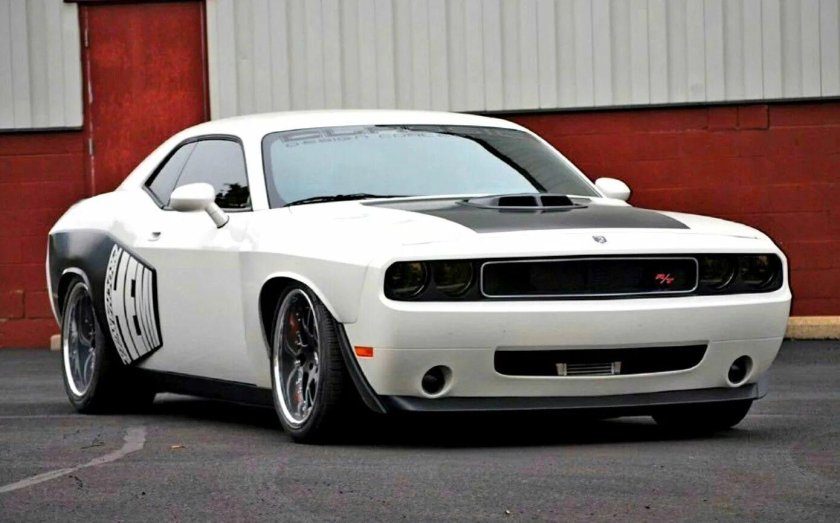 Додж Челленджер спорт