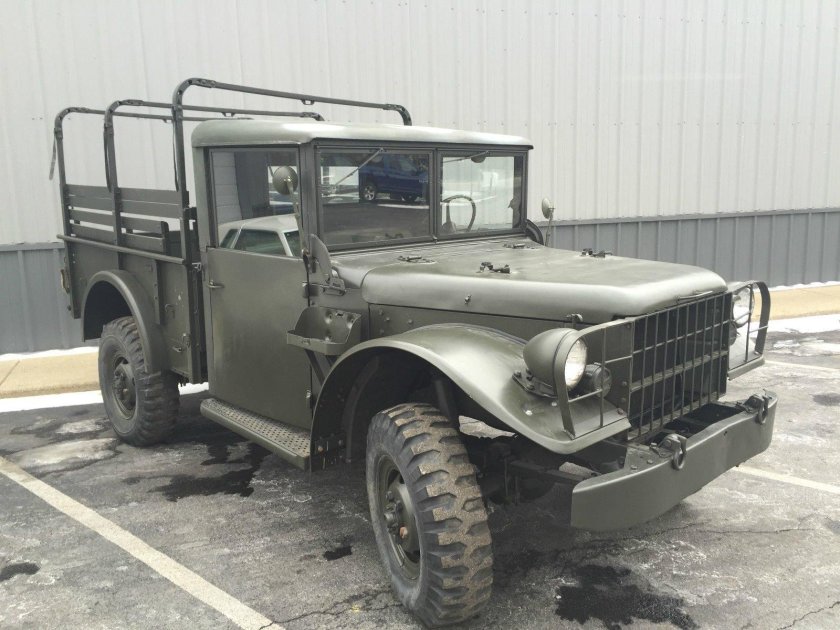 Автомобиль Додж 3/4