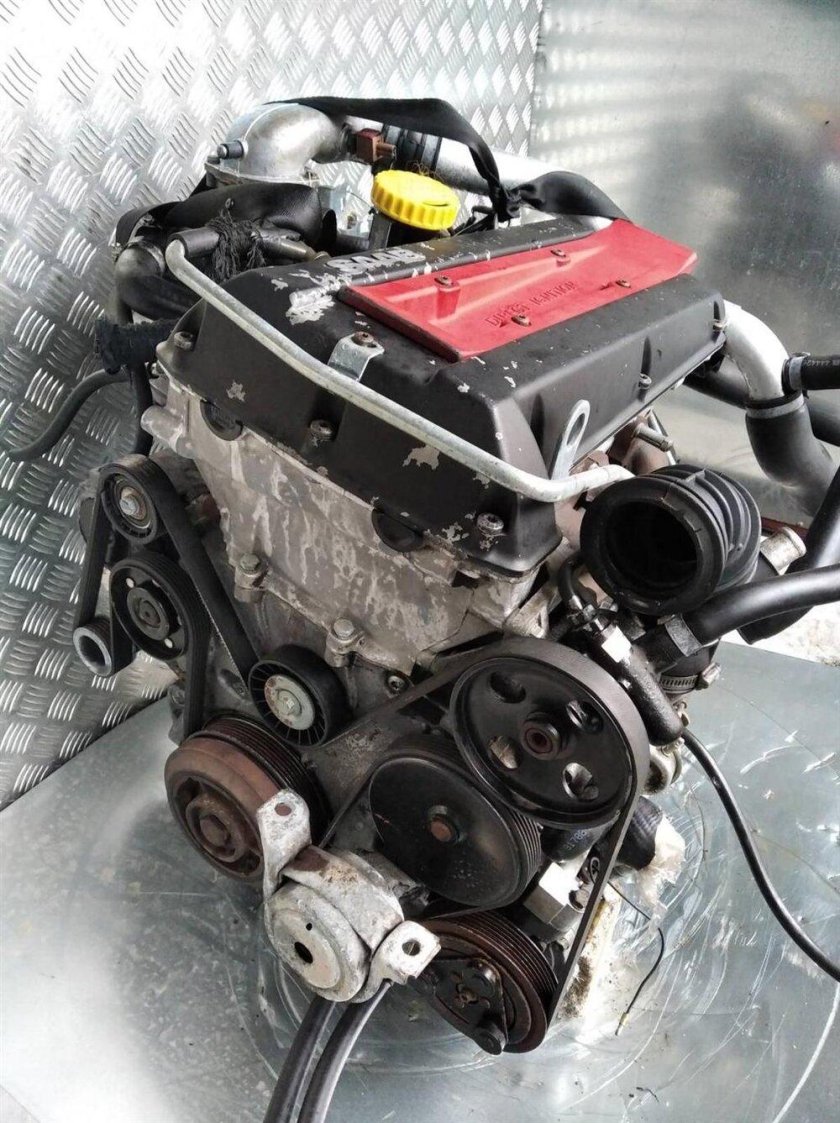 Сааб 900 мотор