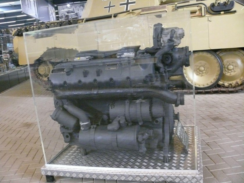 Двигатель Майбах hl 230