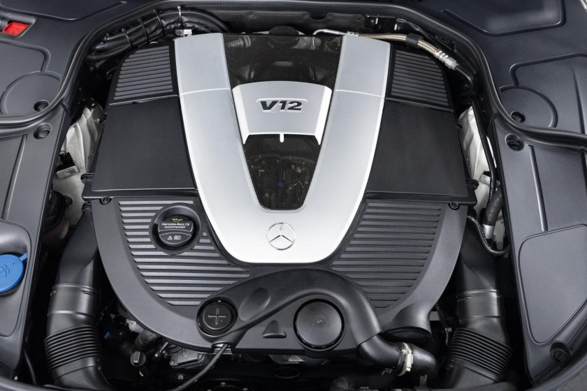 Мерседес Майбах двигатель