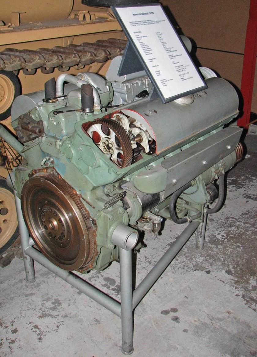 Двигатель Maybach hl 120trm