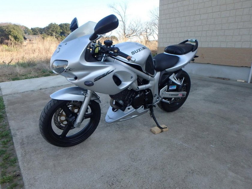 Suzuki sv400s