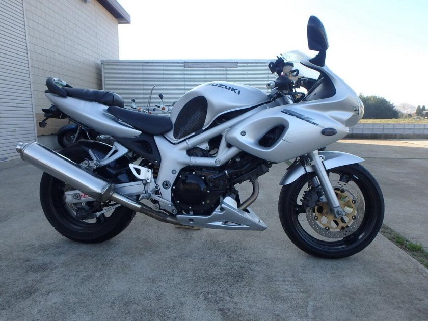 Suzuki sv400s
