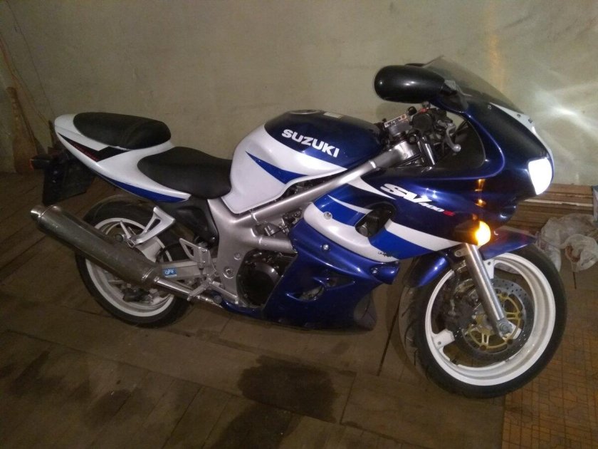 Suzuki SV 400 2004