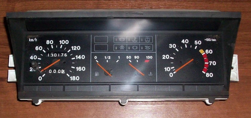 Панель приборов ВАЗ 21099 высокая