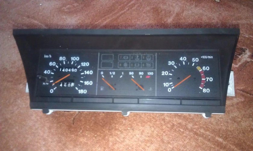 Щиток приборов ВАЗ 21099