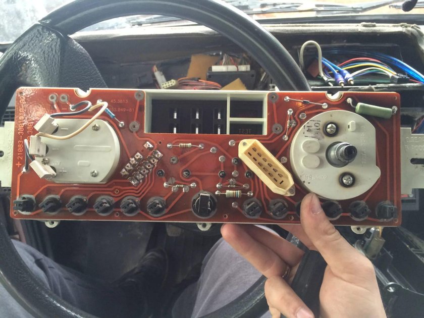 Приборная панель ВАЗ 2108