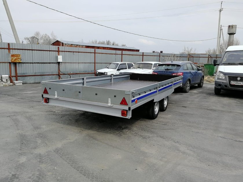 Прицеп лав 81013