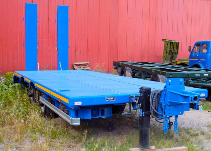 Прицеп платформа ЧМЗАП 8358